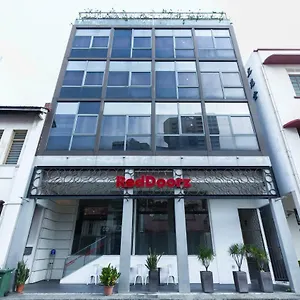 *** Hotel Reddoorz @ Little India Singapore